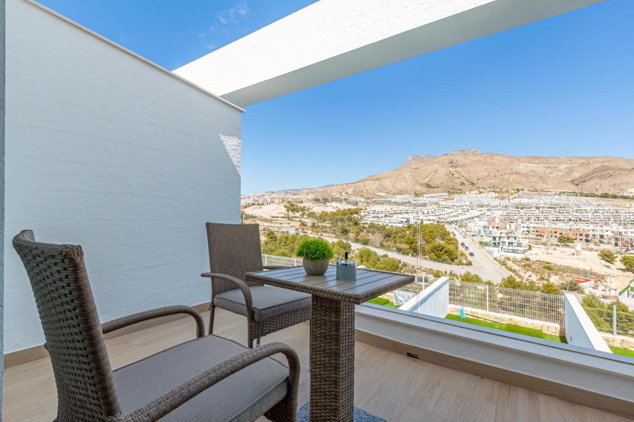 פינסטראט Panoramic Private Pool Home מראה חיצוני תמונה